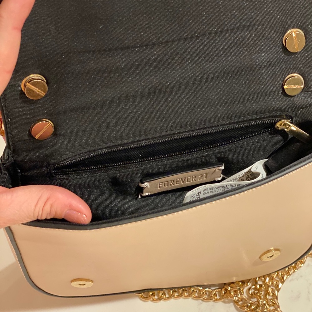 Nude Crossbody - Picture 3 of 8